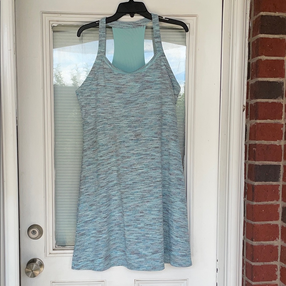 MPG Patterned green white gray sport dress